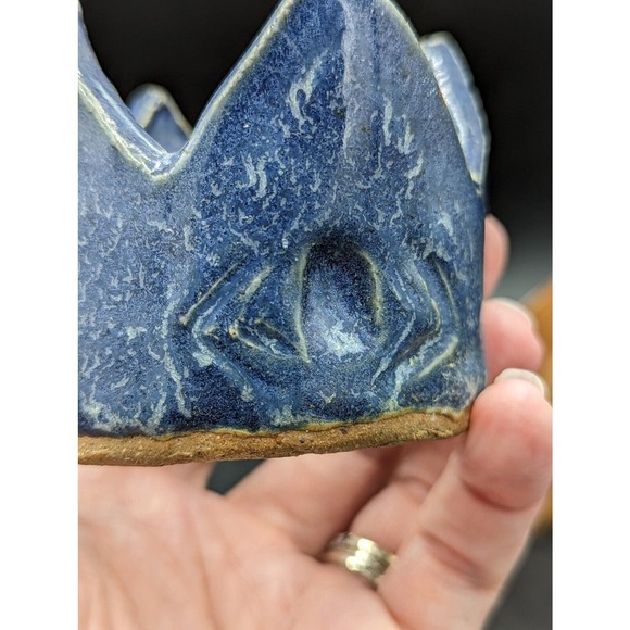 Studio pottery pair of crowns candle holders shelf table decor handmade - Picture 4 of 16